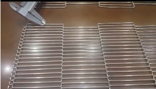 冷却の食糧のためのAISI304回転カーブの鎖の網のコンベヤー ベルトの金属の鋼線ベルト